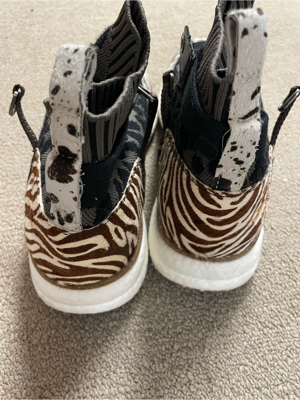 OTBT Black Gray Leopard Knit High-Top Sneakers with White/Black Speckle Trim - Picture 4 of 4